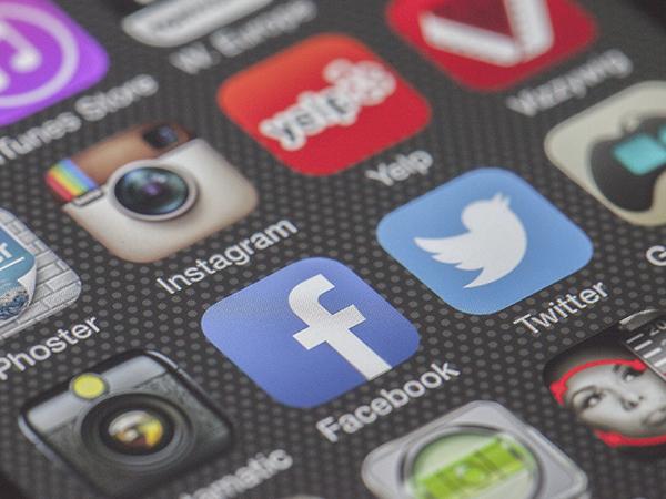 Using Facebook to Build a Network of Industry Speakers and Presenters